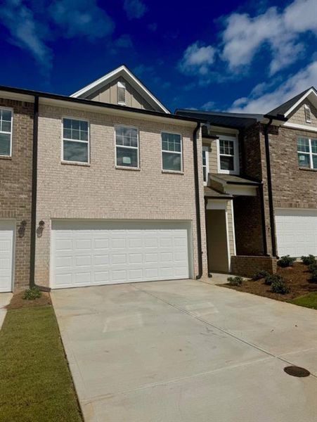 Image 17 of a home in Kendall Grove.