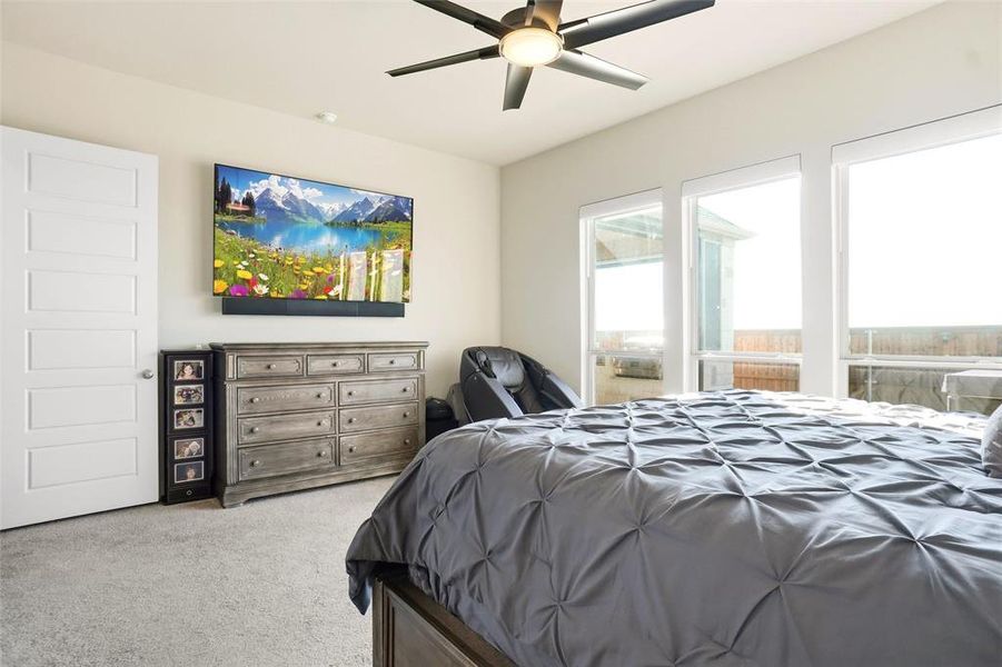 Furnished interior view inside a new home in Reunion 50', Rhome (Image 8). Furnished interior view inside a new home in Reunion 50', Rhome (Image 8).