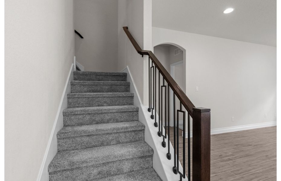 Stairway with Metal Baluster