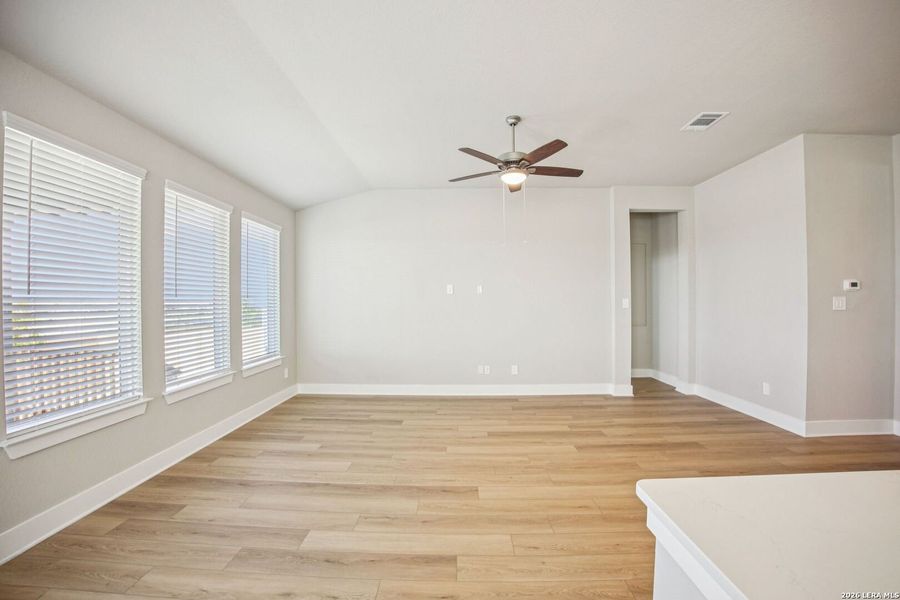Spacious, unfurnished interior of a new home in Sagebrooke - Classic Series, San Antonio (Image 37).