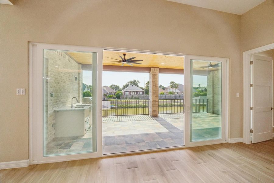 Spacious, unfurnished interior of a new home in , Kemah (Image 38). Spacious, unfurnished interior of a new home in , Kemah (Image 38).
