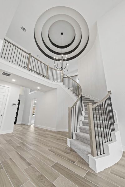 Spacious, unfurnished interior of a new home in Sunterra, Katy (Image 22). Spacious, unfurnished interior of a new home in Sunterra, Katy (Image 22).