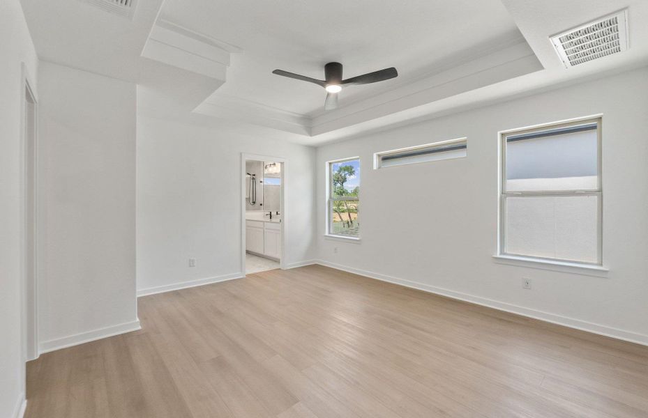 Spacious, unfurnished interior of a new home in Wolf Ranch, Georgetown (Image 11). Spacious, unfurnished interior of a new home in Wolf Ranch, Georgetown (Image 11).