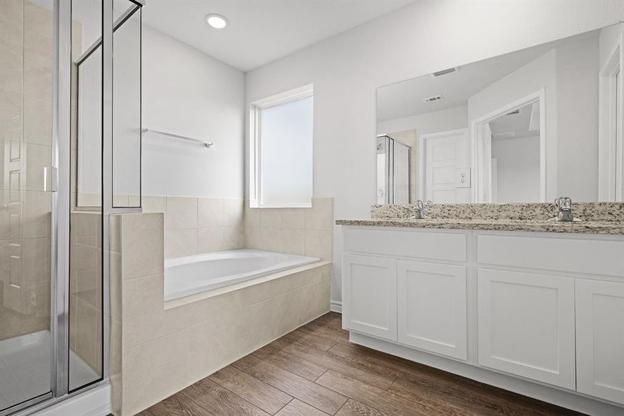 Furnished interior view inside a new home in Rocky Creek Crossing, Fort Worth (Image 5). Furnished interior view inside a new home in Rocky Creek Crossing, Fort Worth (Image 5).