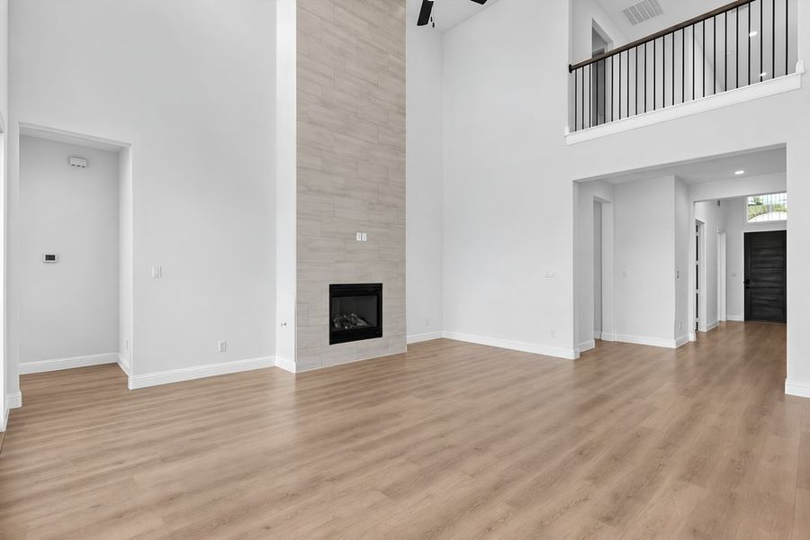 Spacious, unfurnished interior of a new home in The Ridge at Northlake, Northlake (Image 13).