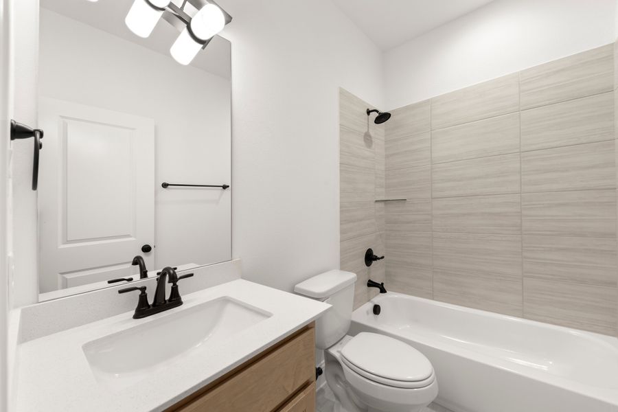 Representative furnished interior of a home built from the Honor by Rockwell Homes in Creekside, Royse City (Image 52).