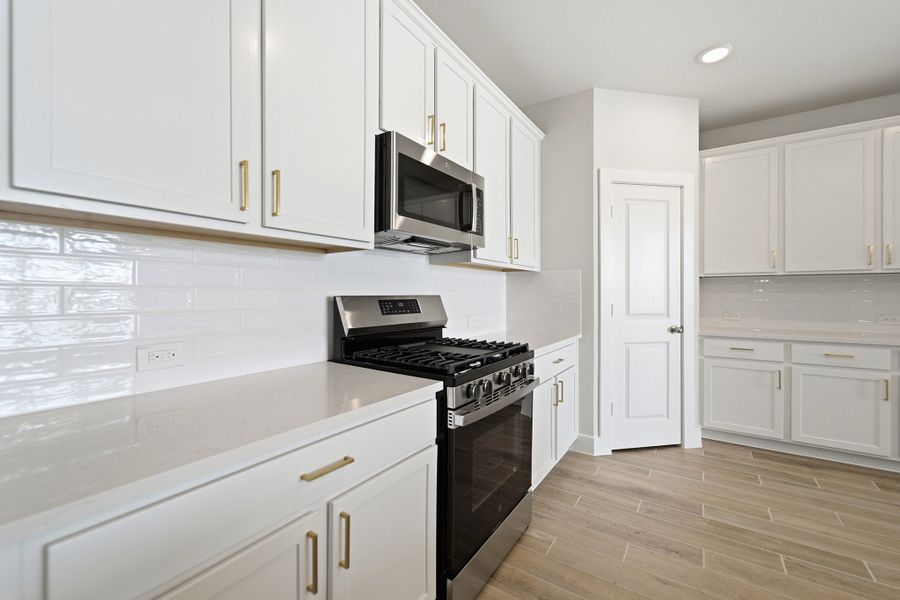 Furnished interior view inside a new home in Ashland, Richwood (Image 13).