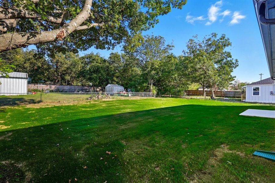 Natural landscape and outdoor views near in Whitesboro (Image 25). Natural landscape and outdoor views near in Whitesboro (Image 25).