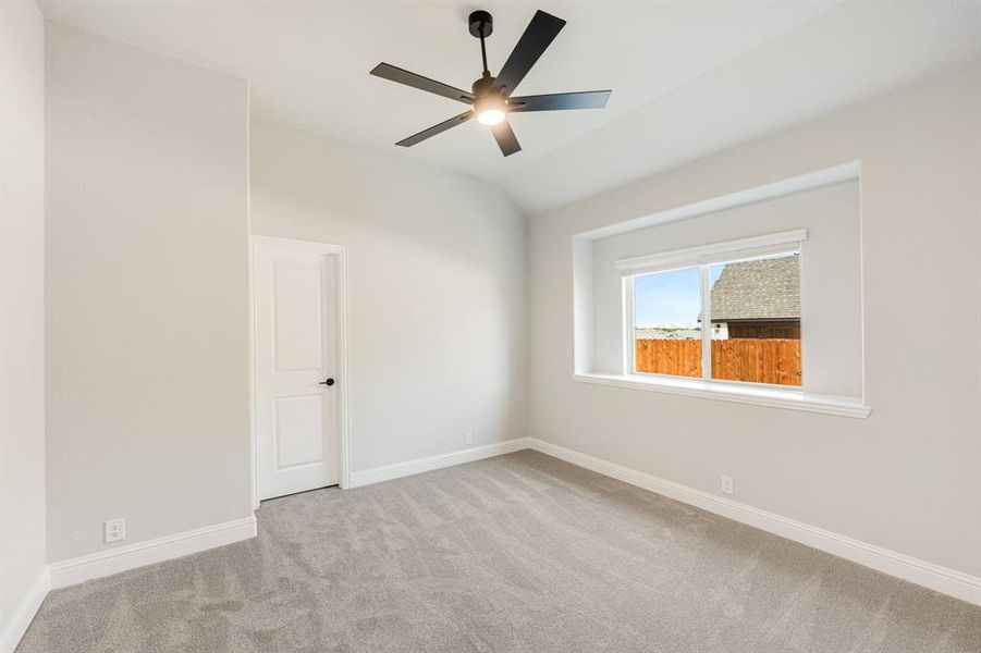 Spacious, unfurnished interior of a new home in Villages of Walnut Grove, Midlothian (Image 18).