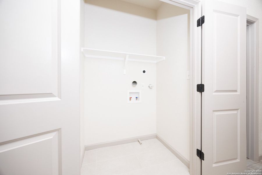 Spacious, unfurnished interior of a new home in , San Antonio (Image 24). Spacious, unfurnished interior of a new home in , San Antonio (Image 24).