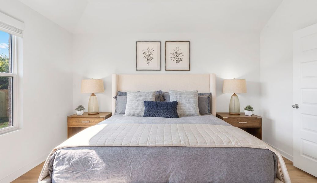 Representative furnished interior of a home built from the Huntsville by D.R. Horton in The Islands, Beech Island (Image 17).
