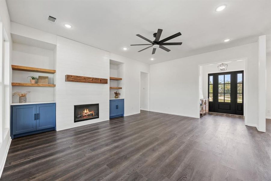 Spacious, unfurnished interior of a new home in , Greenville (Image 14). Spacious, unfurnished interior of a new home in , Greenville (Image 14).