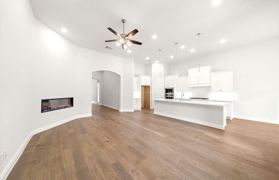 **Representative photo** **Representative photo**