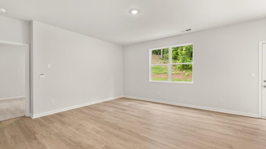 Spacious, unfurnished interior of a new home in South Wind, Union City (Image 25). Spacious, unfurnished interior of a new home in South Wind, Union City (Image 25).