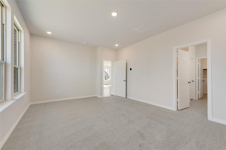 Spacious, unfurnished interior of a new home in Walden Pond, Forney (Image 12). Spacious, unfurnished interior of a new home in Walden Pond, Forney (Image 12).