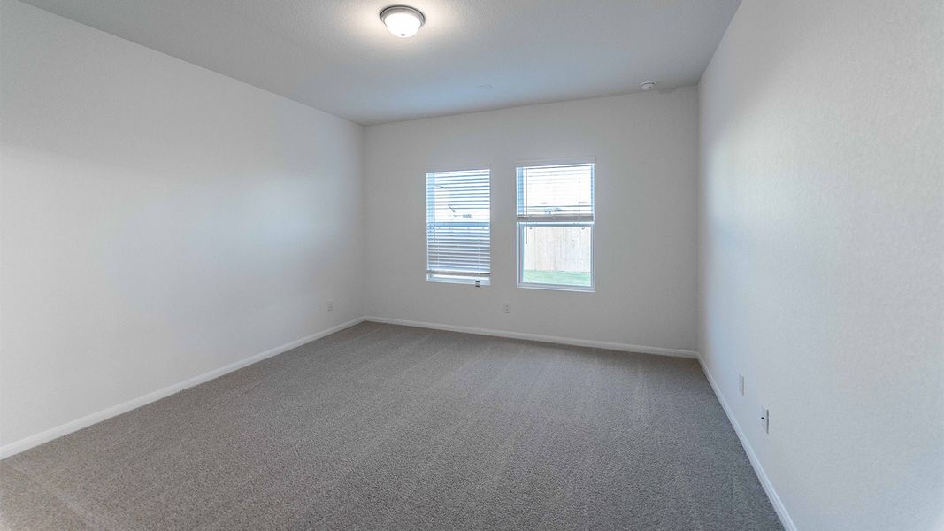 Spacious, unfurnished interior of a new home in Sunset Oaks, Maxwell (Image 23).