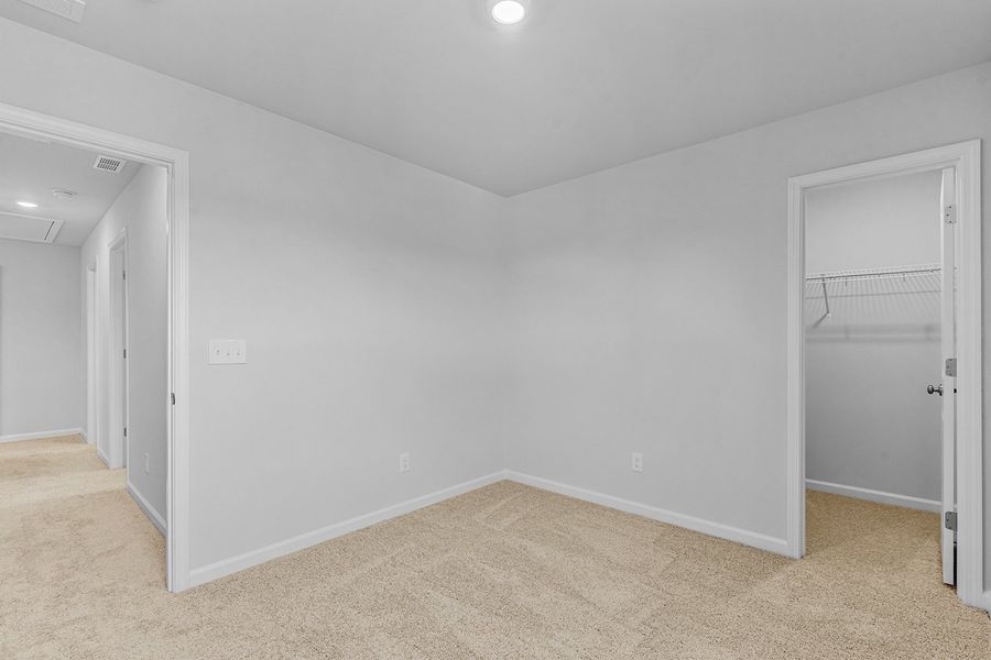 Spacious, unfurnished interior of a new home in Bell West, Kernersville (Image 30).