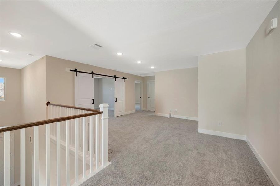 Spacious, unfurnished interior of a new home in Elevon, Lavon (Image 31).