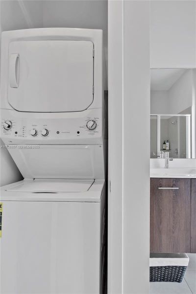 Close-up of interior finishes inside a home in , Miramar (Image 20).