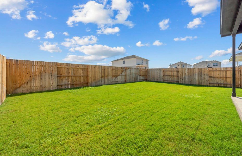 Exterior details and patio area of a home in Sunfield, Buda (Image 2).