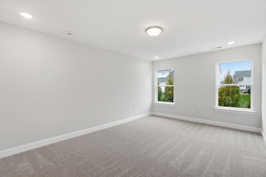 Spacious, unfurnished interior of a new home in Harrisburg Village Townhomes, Harrisburg (Image 44).