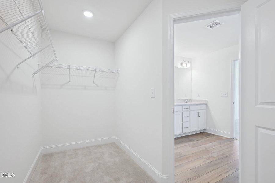 28-web-or-mls-Willow Cameron Wy-3004-026