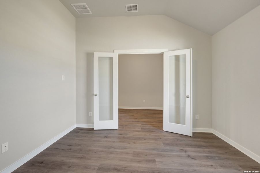 Spacious, unfurnished interior of a new home in Winding Brook, San Antonio (Image 40). Spacious, unfurnished interior of a new home in Winding Brook, San Antonio (Image 40).