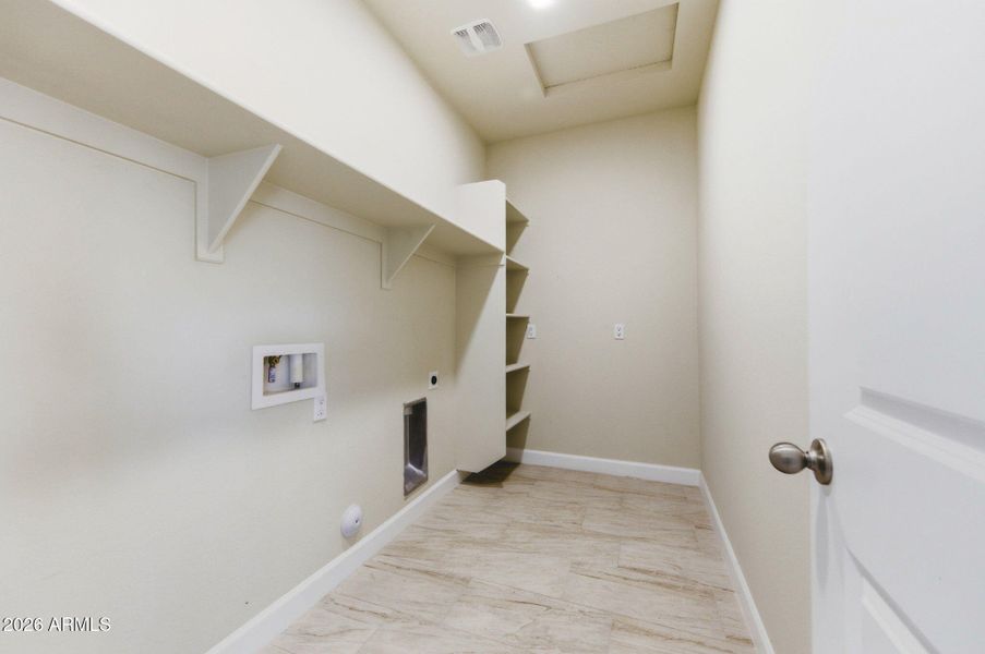 46-web-or-mls-158 N Pettoshas Dr-45