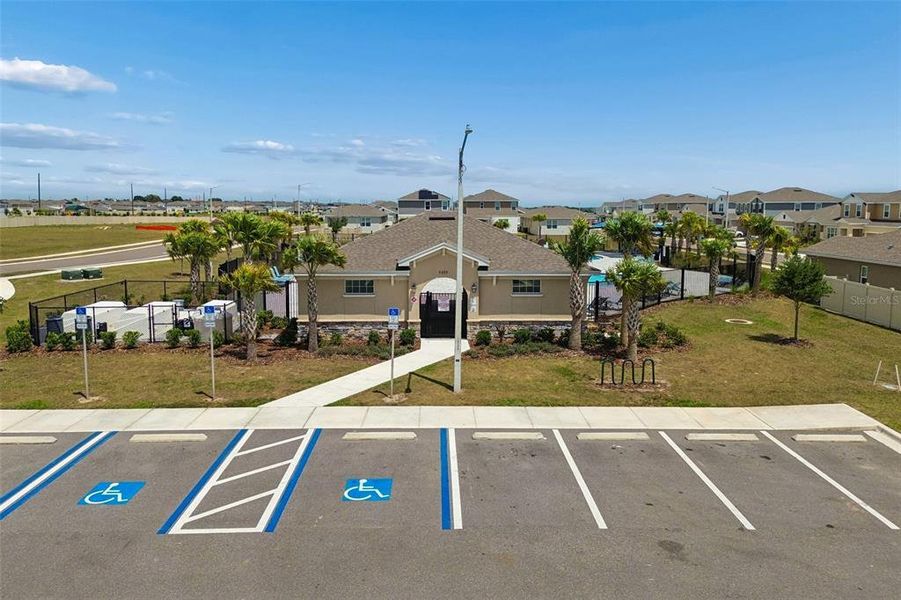 Community amenities in , Haines City (Image 71).