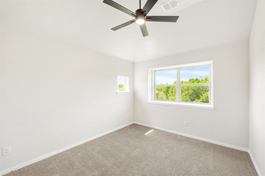 Spacious, unfurnished interior of a new home in Sable Creek, Sanger (Image 20). Spacious, unfurnished interior of a new home in Sable Creek, Sanger (Image 20).