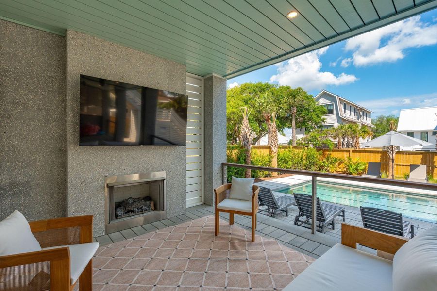 Exterior details and patio area of a home in , Isle Of Palms (Image 35).