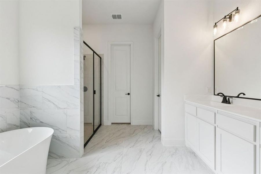 Furnished interior view inside a new home in Timberbrook, Justin (Image 11).