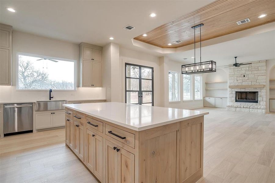 Furnished interior view inside a new home in , Lipan (Image 32).