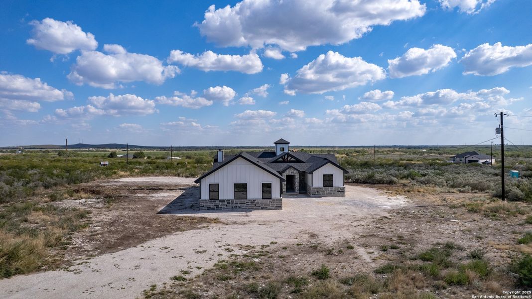 Image 41 of a home in .