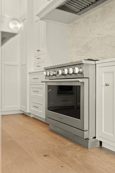 Close-up of interior finishes inside a home in , Horseshoe Bay (Image 20).