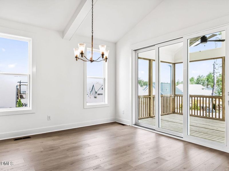 013-1280x960-dining-room