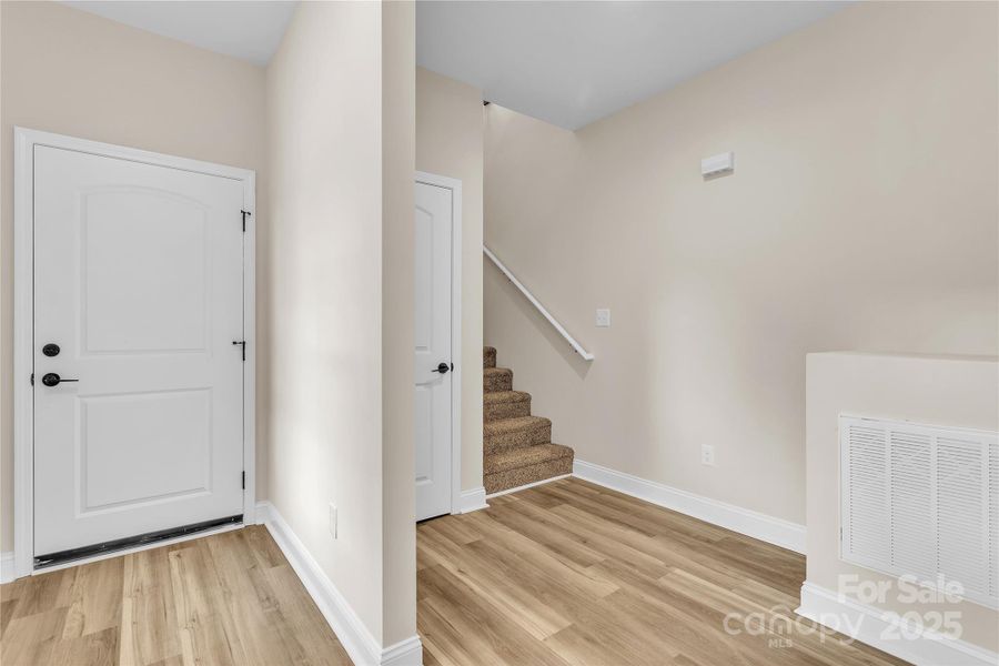 Image 27 of a home in .