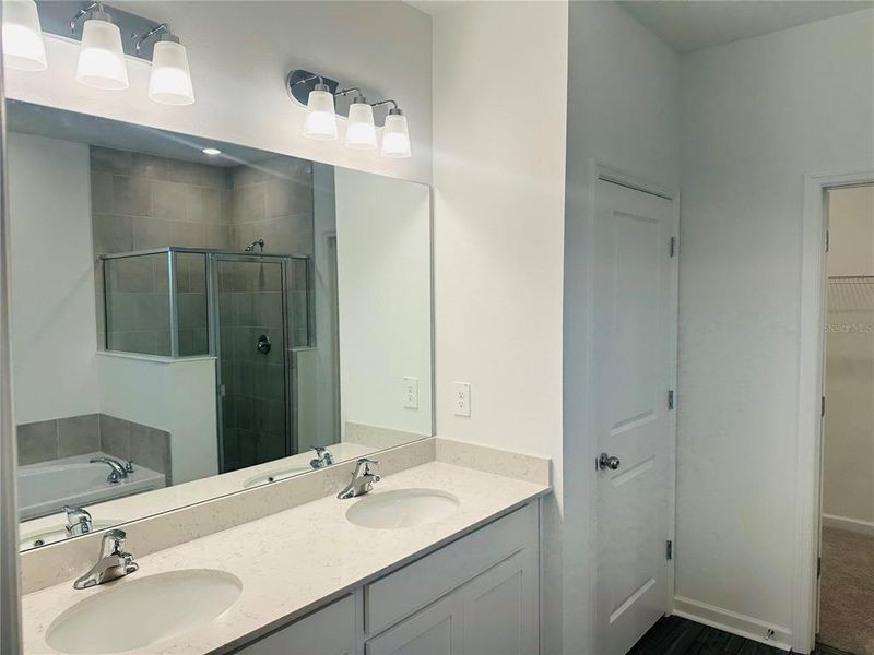 Furnished interior view inside a new home in Heath Preserve: Heath Preserve - The Enclave, Ocala (Image 7).