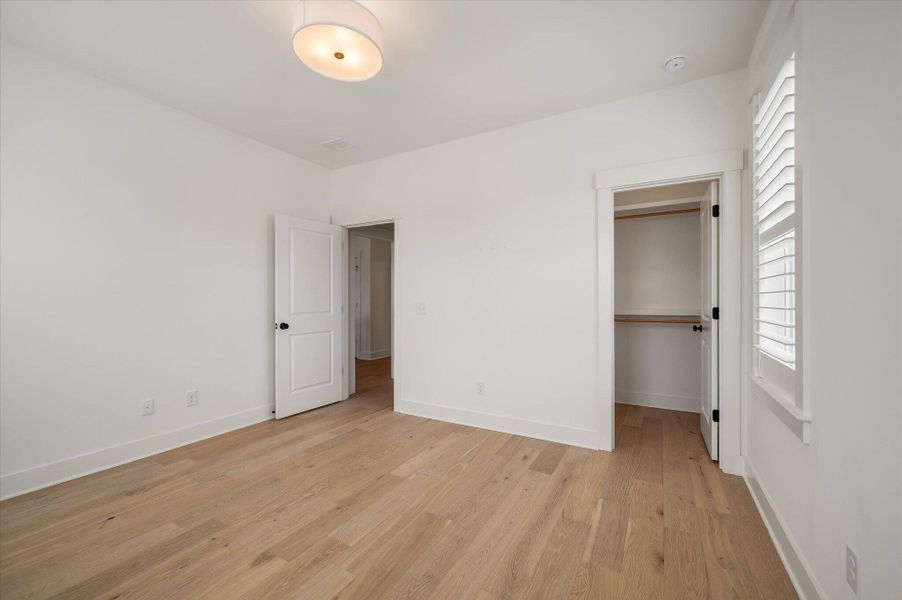 Spacious, unfurnished interior of a new home in , Mount Pleasant (Image 75).