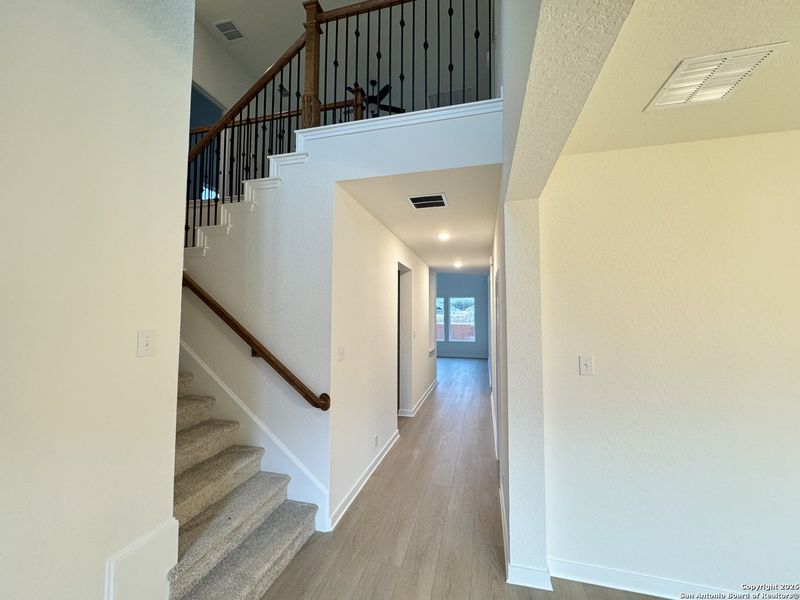 Spacious, unfurnished interior of a new home in , Castroville (Image 13).