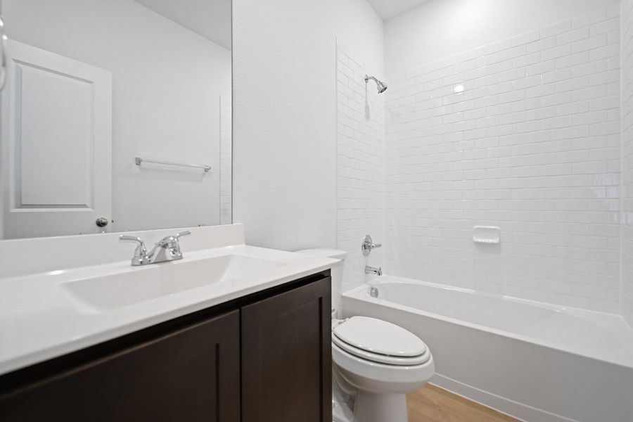 Furnished interior view inside a new home in Westridge, McKinney (Image 10).