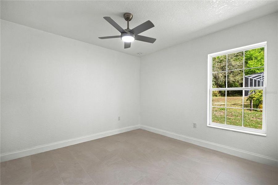 Spacious, unfurnished interior of a new home in , Dunnellon (Image 52).