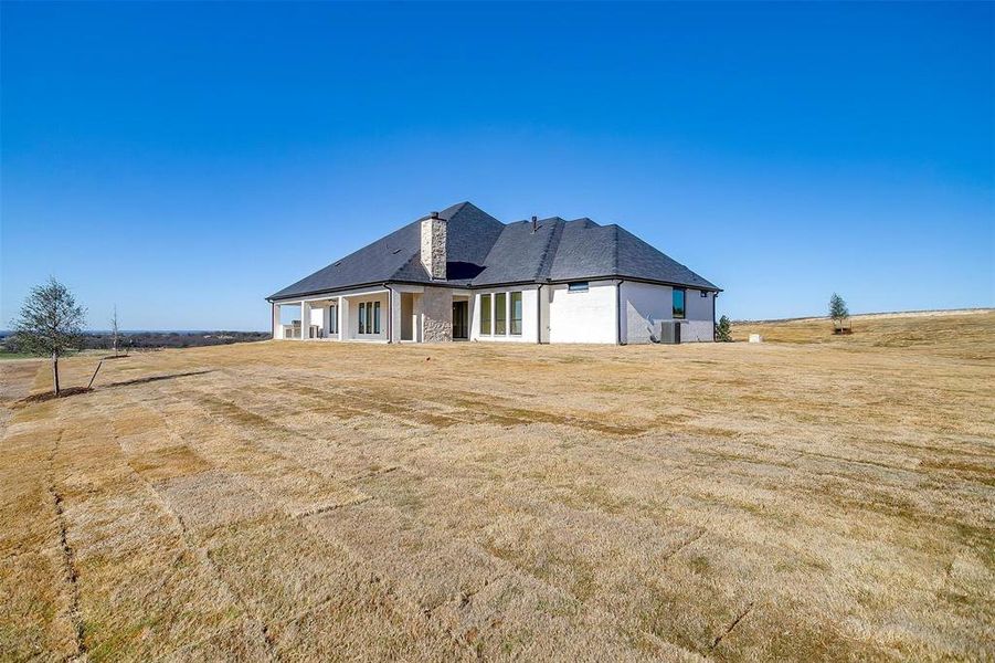 Exterior details and patio area of a home in , Weatherford (Image 3). Exterior details and patio area of a home in , Weatherford (Image 3).
