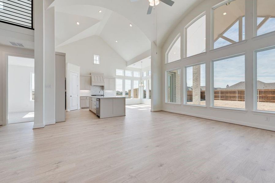 Spacious, unfurnished interior of a new home in Park Trails, Forney (Image 22).