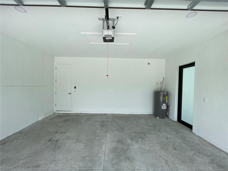 Spacious, unfurnished interior of a new home in , Lehigh Acres (Image 12). Spacious, unfurnished interior of a new home in , Lehigh Acres (Image 12).