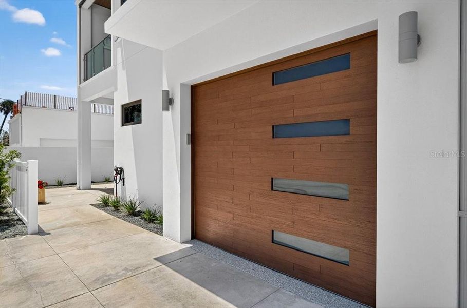 Exterior details and patio area of a home in , New Smyrna Beach (Image 31).