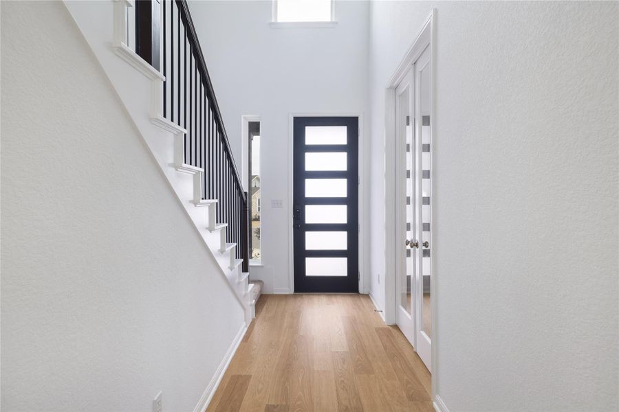 Spacious, unfurnished interior of a new home in , Leander (Image 15).