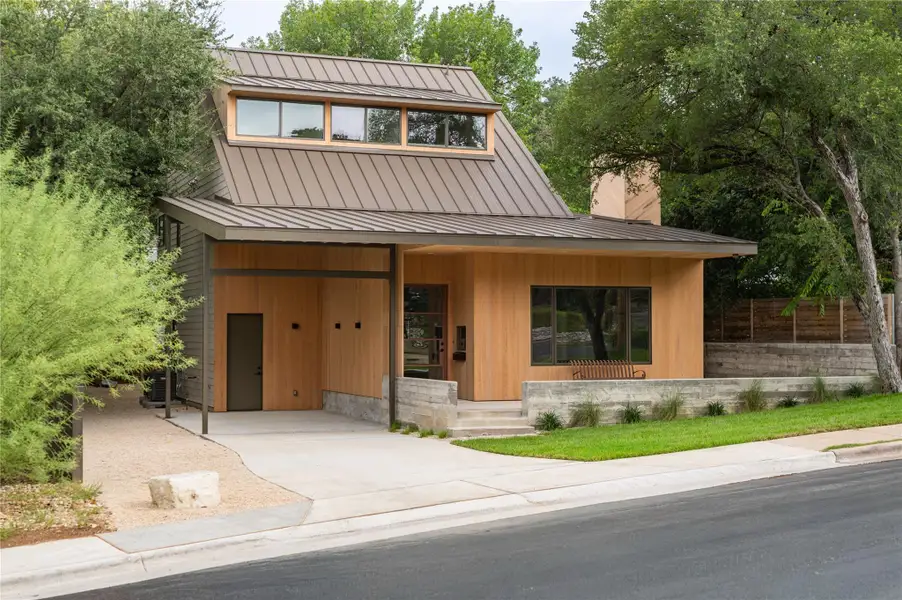 Image 39 of a home in .