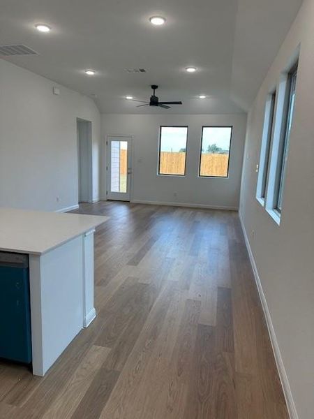 Spacious, unfurnished interior of a new home in Trinity Ranch, Elgin (Image 10). Spacious, unfurnished interior of a new home in Trinity Ranch, Elgin (Image 10).