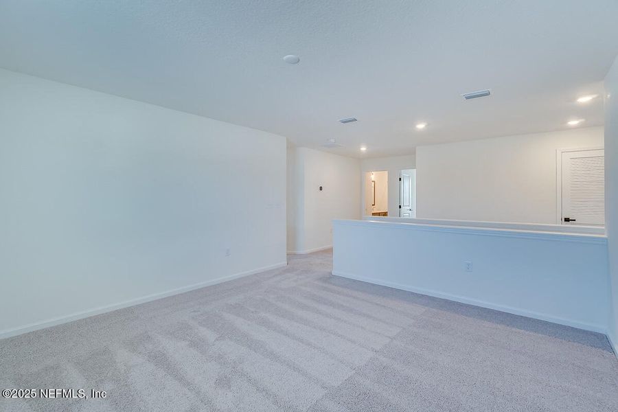 Spacious, unfurnished interior of a new home in Copper Ridge, Jacksonville (Image 13).